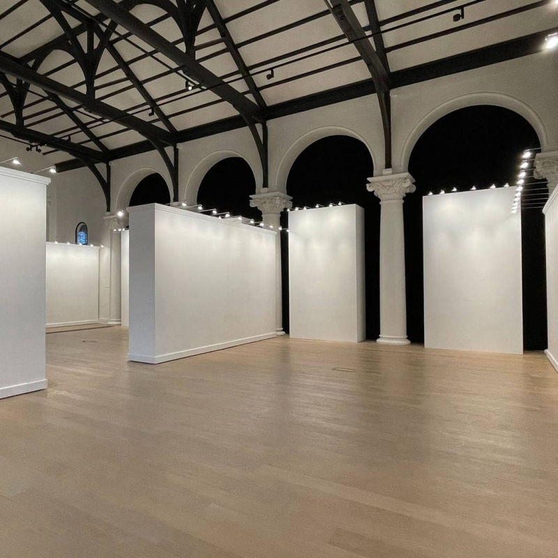 Working with The Prince's Foundation to create this stunning new exhibition space at the Garrison Chapel, Chelsea Barracks.  Transforming the space with moveable gallery walling, lighting and drape showcased here with the first exhibition by the School of Traditional Arts.
